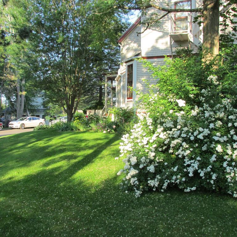 Elmwood Heritage Inn Charlottetown Exterior photo